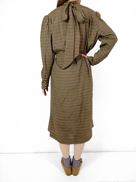 古着 レディース ワンピース Christian Dior クリスチャンディオール ブラウン ボーダー ボウタイ リボン クラシカル 長袖 ドレス ブランの通販はau Pay マーケット 古着屋ドラセナ