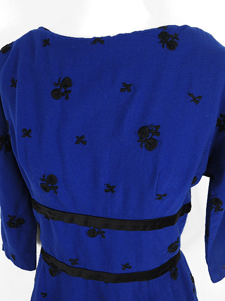 レディース 古着 ワンピース 60s ブルー リボン 花柄 刺繍 ウール レトロ ハイウエスト 五分袖 ドレス S M位 古着の通販はau Pay マーケット 古着屋ドラセナ レディース 古着 ワンピース 60s ブルー リボン 花柄 刺繍 ウール レトロ ハイウエスト 五分袖 ドレス S M位 古着の通販はau Pay マーケット 古着屋ドラセナ