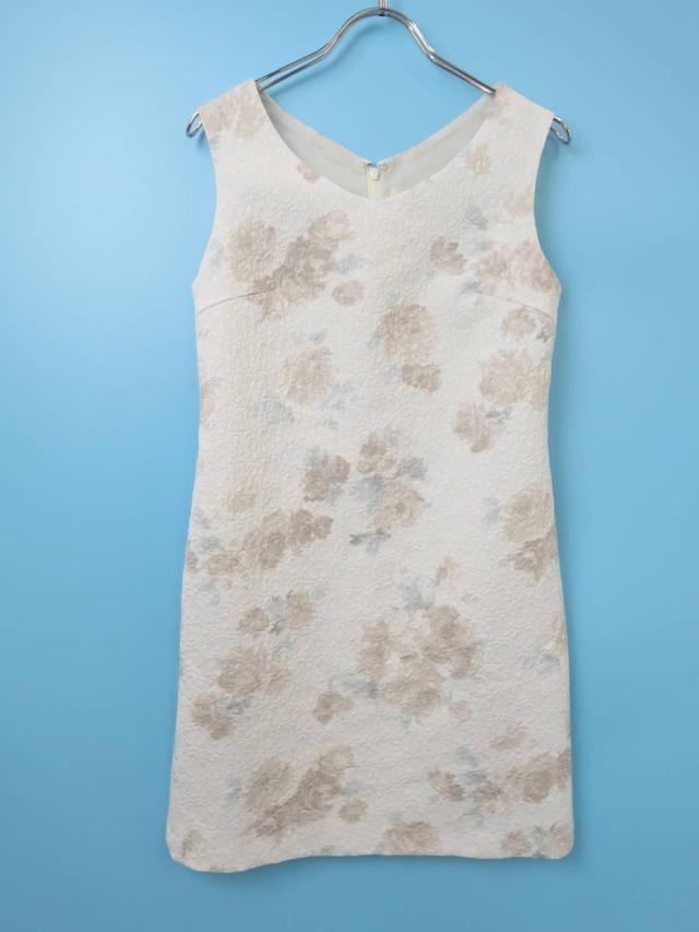 Be Radiance ビーラディエンス 花柄ジャガードノースリーブワンピース ノースリーブ 青 レディース Aランク F 委託倉庫から出荷 の通販はau Pay マーケット ブランド品の買取販売 Wanboo