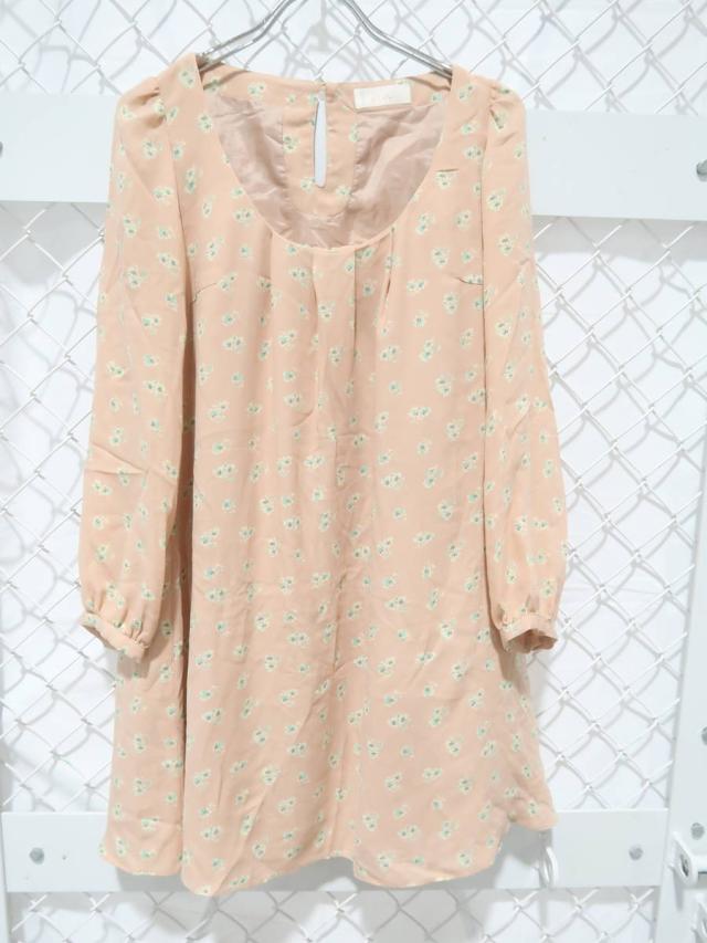 Noela ノエラ フラワータックシフォンワンピース 長袖 ピンク 緑 レディース Aランクの通販はau Pay マーケット ブランド古着の買取販売 Wanboo