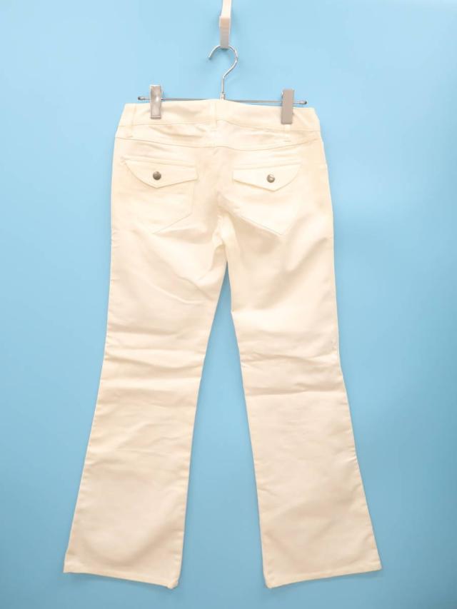 Black By Moussy ブラックバイマウジー ブーツカットデニムパンツ 白 レディース A ランク 1 委託倉庫から出荷 の通販はau Pay マーケット ブランド品の買取販売 Wanboo