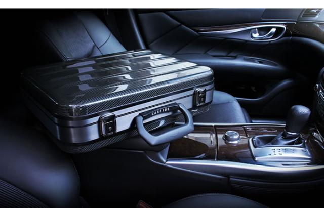 送料無料】カーボンファイバー製アタッシュケース・ブリーフケース（A4