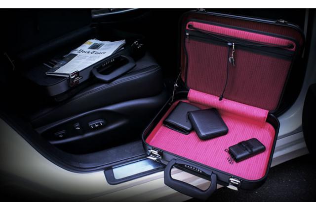 送料無料】カーボンファイバー製アタッシュケース・ブリーフケース（A4