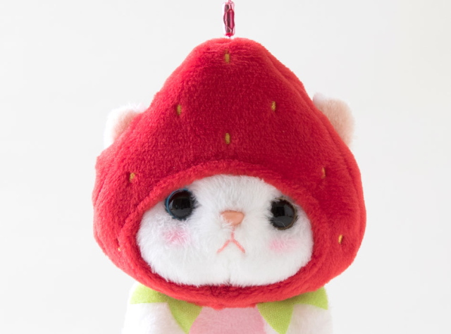 猫のぬいぐるみマスコット 猫 いちごコスチューム 白猫 フルーツ