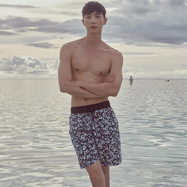 メンズ 水着 ハーフパンツ 単品 海パン 水陸両用 韓国 Shebeach シービーチ スポーツ サーフィン 海水浴 プール おしゃれ 短パンの通販はau Pay マーケット Teddyshop