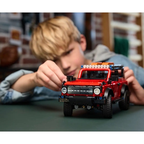 レゴ (R) テクニック Ford Bronco(R) SUV 42213 LEGOプレゼント ギフト おもちゃ ブロック_6