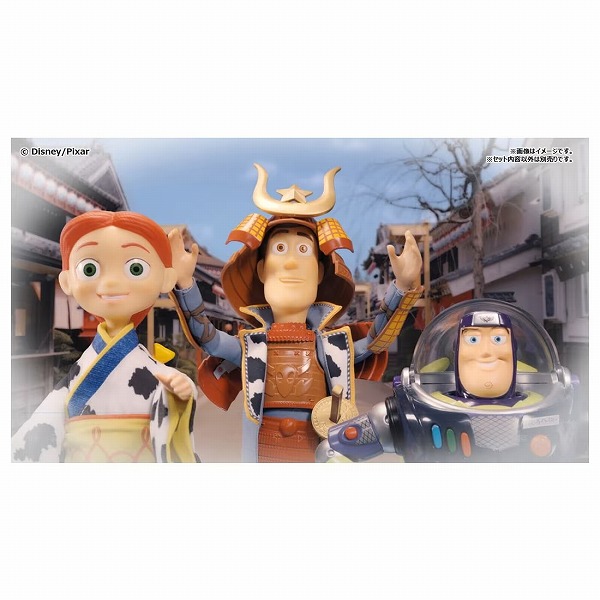 トイ・ストーリー 30周年 リアルサイズトーキングフィギュア ウッディ