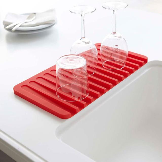 Flow フロー シリコン 水切りトレー レッド 山崎実業 水切りマット 水切りトレイ キッチン の通販はau Pay マーケット クッキングクロッカ