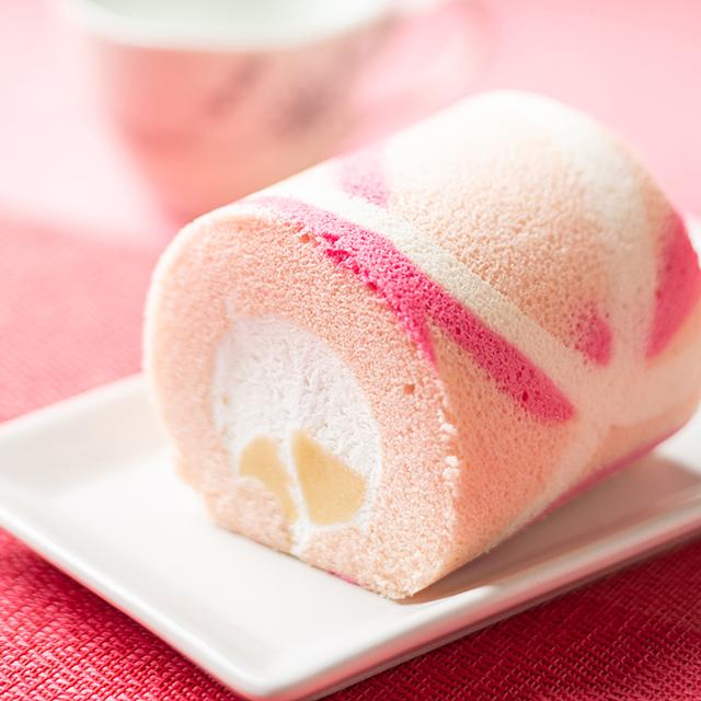 内祝い ギフト スイーツ 送料無料 苺と桃のロールケーキセット＆みかん大福 / お返し 結婚内祝い 出産内祝い 御返し 冬ギフト 洋菓子 お菓子 詰め合わせ セット 詰合せ 洋菓子 ケーキ ケーキセット  結婚内祝い 御祝い お祝い お返し 御返しの通販は 5,307円