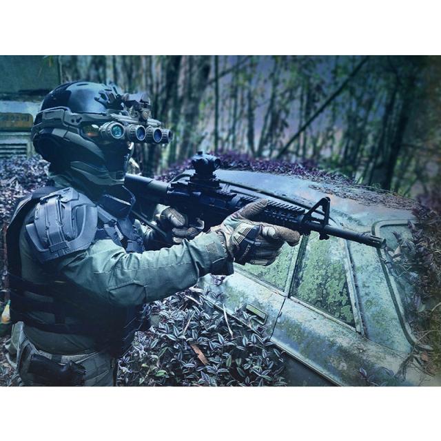 Supreme /22ss Coverstitch セットアップ那須ほほみ着用