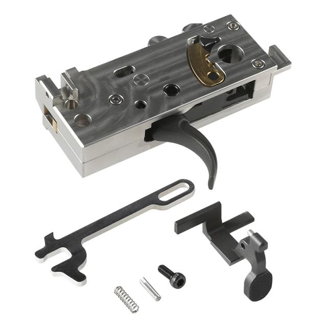 新品仕上げ ティファニー ノヴォ エメラルド カット ダイヤ PT 9号