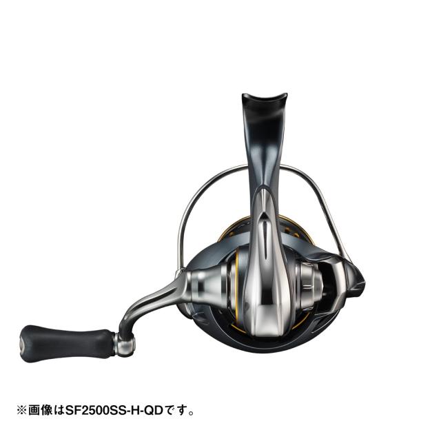 ダイワ 23 エアリティ SF2000SS-H (Daiwa スピニングリール 釣り