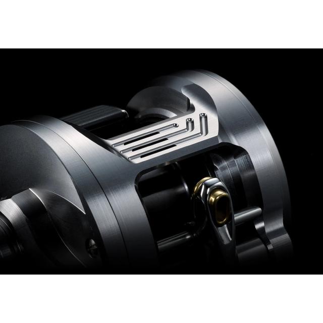 SHIMANO シマノ カルカッタ 201XT 左ハンドル ベイトリール シマノ