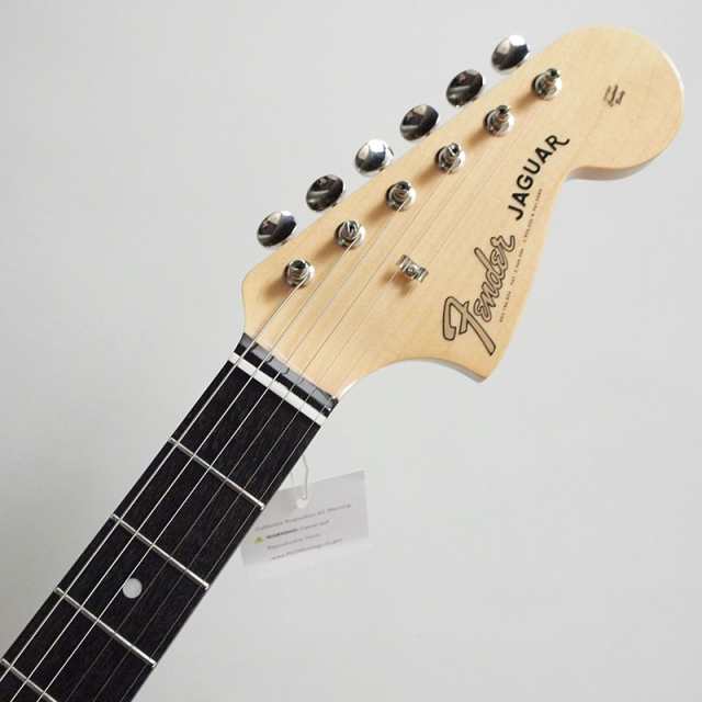 Fender Made in Japan Traditional 60s JAGUAR 3-Color Sunburst Fender Made in Japan Traditional 60s JAGUAR 3-Color Sunburst