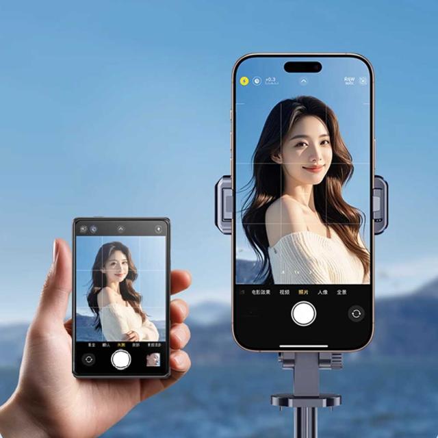 自撮りモニター 5.2インチ カメラリアルタイムミラーリング 磁気式ワイヤレスディスプレイ Bluetooth MagSafe対応 iPhoneの画面をモニターに映す 動画撮影 Vlog ライブ配信 TikTok 対応 iOS iPhone15 / iPhone16 Android/MagicOS CH-18_3
