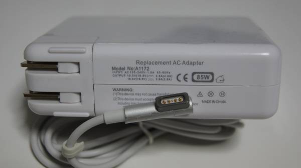 ★未使用★MacBookPro ACアダプタ85W MagSafe