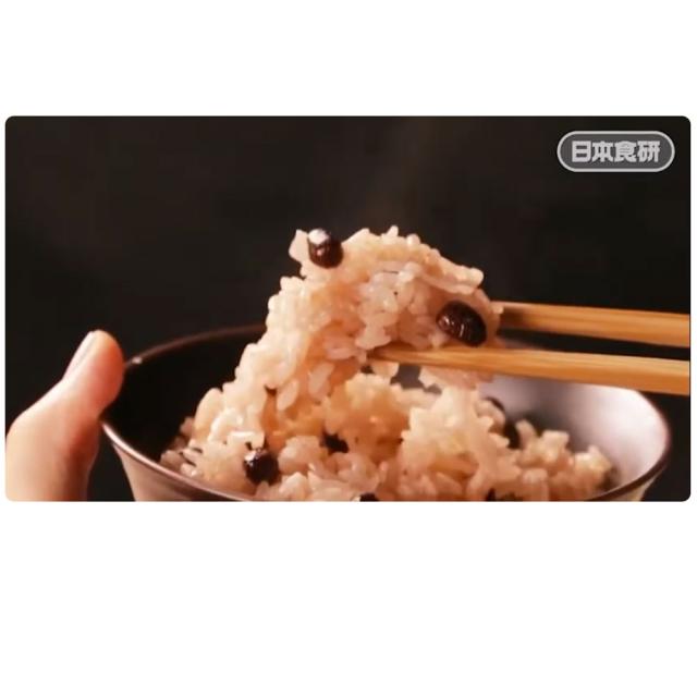 赤飯早炊米 1kg ※炊きあがり約1.4kg 炊飯器で炊くだけの簡単調理 モチモチ食感と小豆の風味がおいしい 日本食研/5534ｘ１２袋セット/卸_4