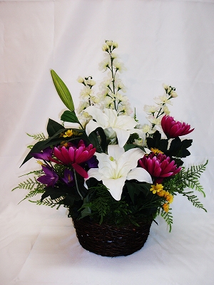 ●【TS-100】 造花フラワーアレンジ （カサブランカ・カラーリリー・マム等） 送料無料 93508の通販は 6,367円