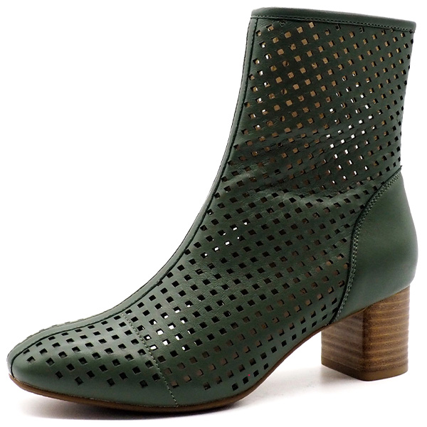 大特価】 ブーツ レディース 靴 黒 ブラック 白 ホワイト スクエアトゥ