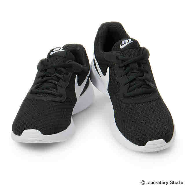 ナイキ レディースファッション スニーカー ローカット ウィメンズ タンジュン ブラック ホワイト Nike 011の通販はau Pay マーケット Sportsman Jp Wowma 店