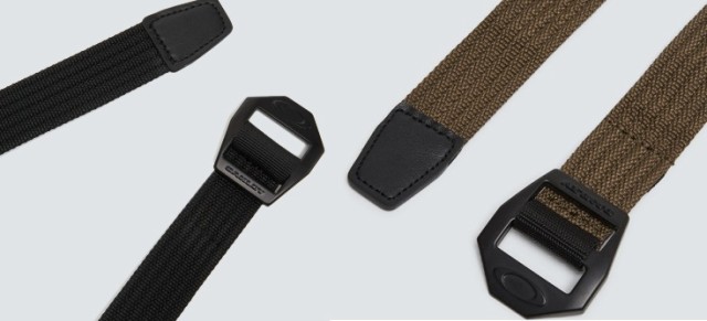 OAKLEY オークリー ベルト Essential Od Belt ロゴが入ったメタルの