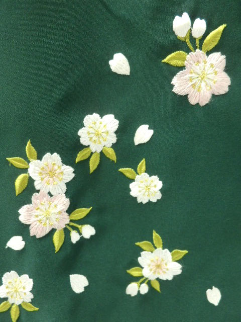 【期間限定割引】往復送料無料 全部揃って安心 レンタル 小学生 大学生 卒業式 袴 レンタル 袴 卒業式袴セット 小学生 袴女児 女の子 小学生 袴 セット 小学生 卒業式 袴 レンタル 女の子 小学校 卒業式 着物 紺地 桜の花 柄No.323