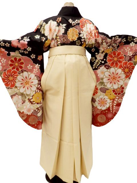 【期間限定割引】【レンタル】　往復送料無料 全部揃って安心 レンタル 小学生 大学生 卒業式 袴 レンタル 袴 卒業式袴セット 小学生 袴女児 女の子 小学生 袴 セット 小学生 卒業式 袴 レンタル 女の子 小学校 卒業式 着物 黒地 捻れ菊 桜 柄No.K-333