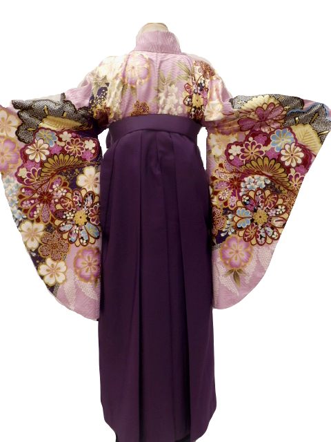 【期間限定割引】【レンタル】　往復送料無料 全部揃って安心 レンタル 小学生 大学生 卒業式 袴 レンタル 袴 卒業式袴セット 小学生 袴女児 女の子 小学生 袴 セット 小学生 卒業式 袴 レンタル 女の子 小学校 卒業式 着物 藤色地 捻れ菊 松 柄No.K-335