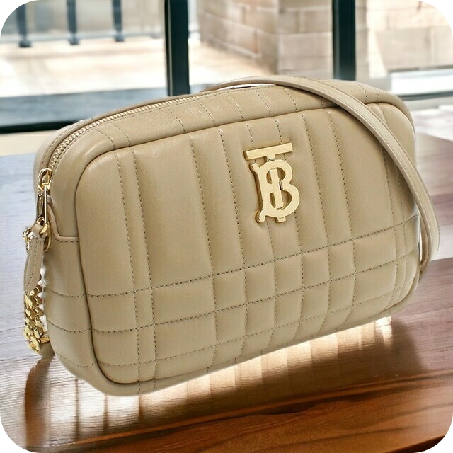 バーバリー 斜め掛けショルダーバッグ レディース BURBERRY レザー イタリア 8063022 OAT BEIGE ベージュ系 バッグ