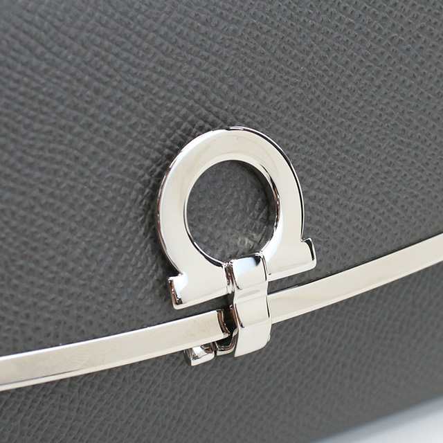 フェラガモ 長財布ニ折小銭入付き レディース ブランド FERRAGAMO GANCINO CLIP イタリア 22-D150 グレー系 財布の通販は