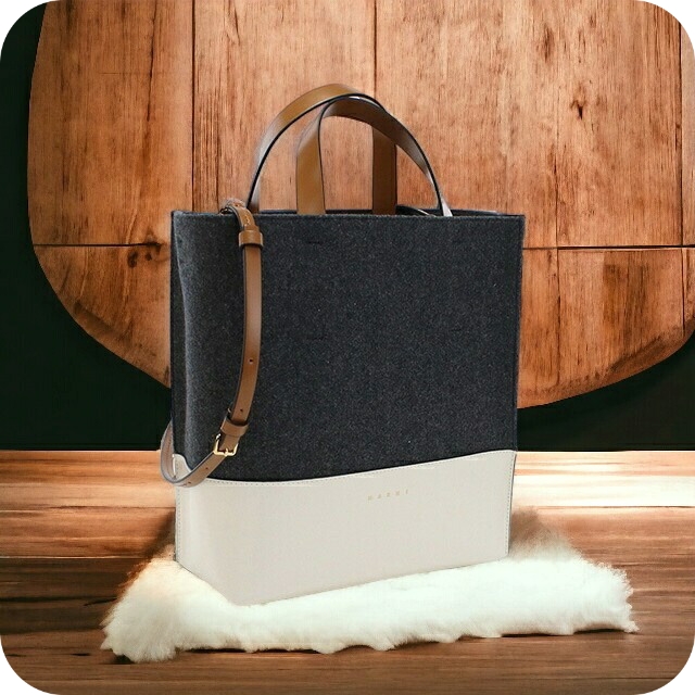 マルニ トートバッグ レディース MARNI イタリア SHMPV01Q00 グレー系 ホワイト系 バッグ