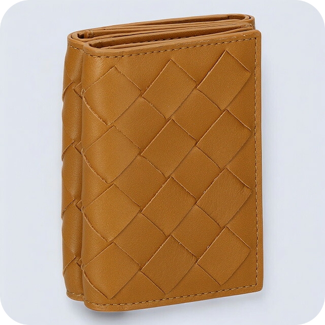 ボッテガ・ヴェネタ 三つ折り財布 レディース ブランド BOTTEGA VENETA イントレチャート 609285 VCRA1 2596 ブラウンの通販は