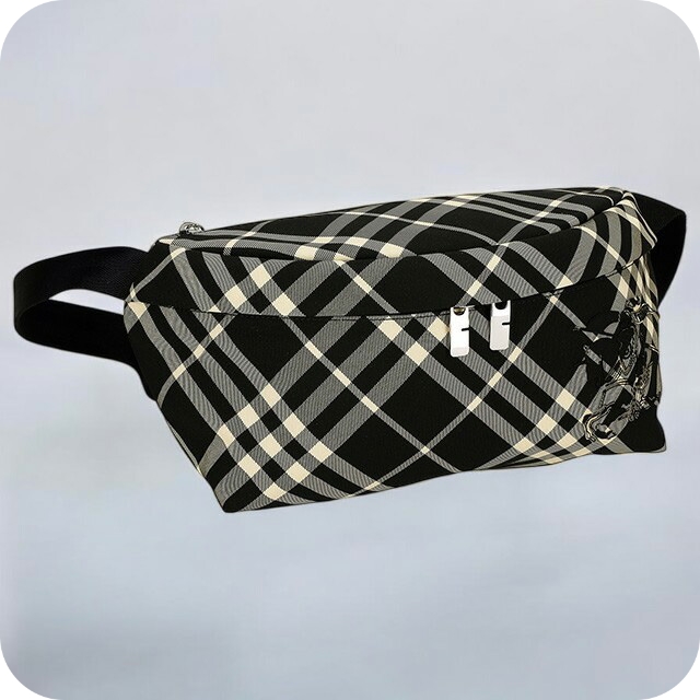 バ−バリ− ボディバッグ メンズ ブランド BURBERRY 8093780 ブラックの通販は