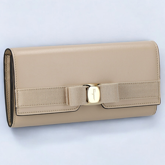 フェラガモ 長財布 レディース ブランド Ferragamo 22E008CALF DAINO 758 773 グレージュの通販は 58,790円