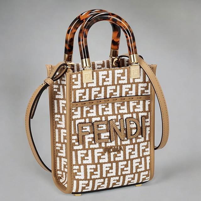 フェンディ ハンドバッグ レディース ブランド FENDI 8BS051-0AQ0X ホワイト/ブラウン 軽量 小さめ 手提げ 高級 おしゃれ プレゼント 女性 実用的 かわいい