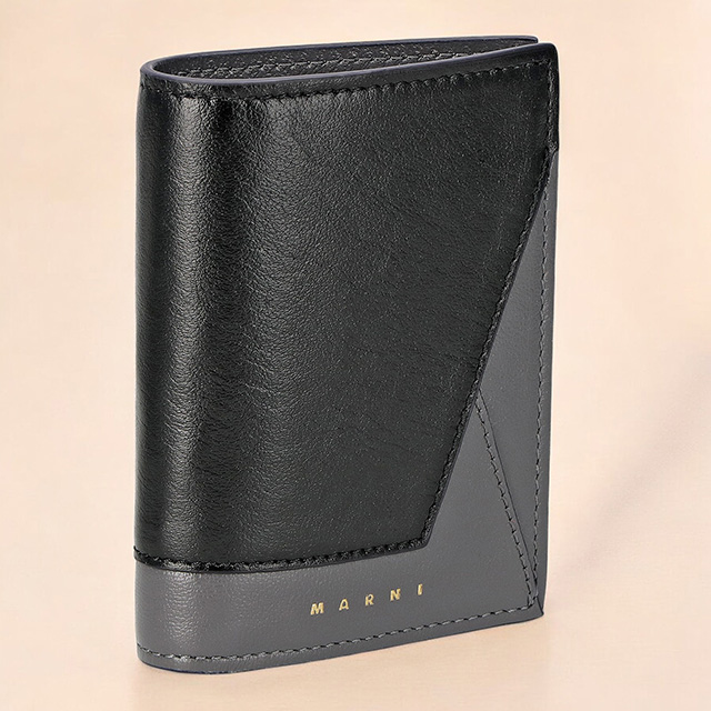 MARNI ブラック 二つ折り財布 MARNI マルニ 財布 二つ折り 黒 ブラック