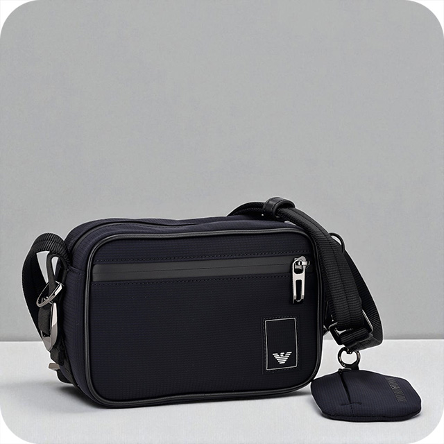 エンポリオ・アルマーニ ショルダーバッグ メンズ ブランド EMPORIO ARMANI テックケース EM001220-AF13841 ネイビーブルー