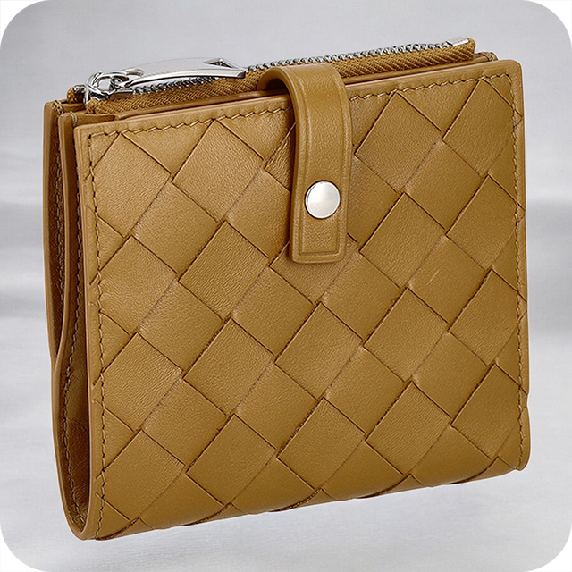 Bottega Veneta 折り財布 ブラウン BOTTEGA VENETA レザー折り財布 BOTTEGA VENETA / ボッテガ