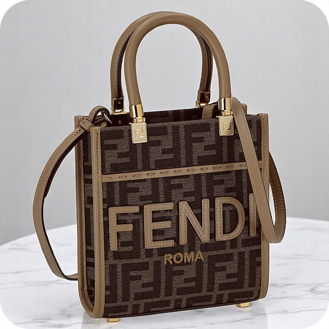 フェンディ ハンドバッグ レディース ブランド FENDI 8BS092-0ALP3 ブラウン 軽量 小さめ 手提げ 高級 おしゃれ プレゼント 女性 実用的 かわいい