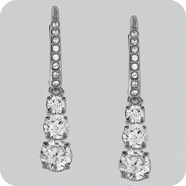 スワロフスキー ピアス レディース ブランド名 SWAROVSKI 5416155 白いこと