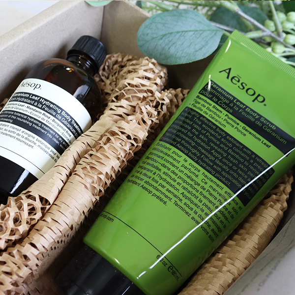 Aesop スクラブクレンザー　保湿マスク2点セット　箱入り　新品未開封 Aesop スクラブクレンザー 保湿マスク2点セット 箱入り 新品未開封