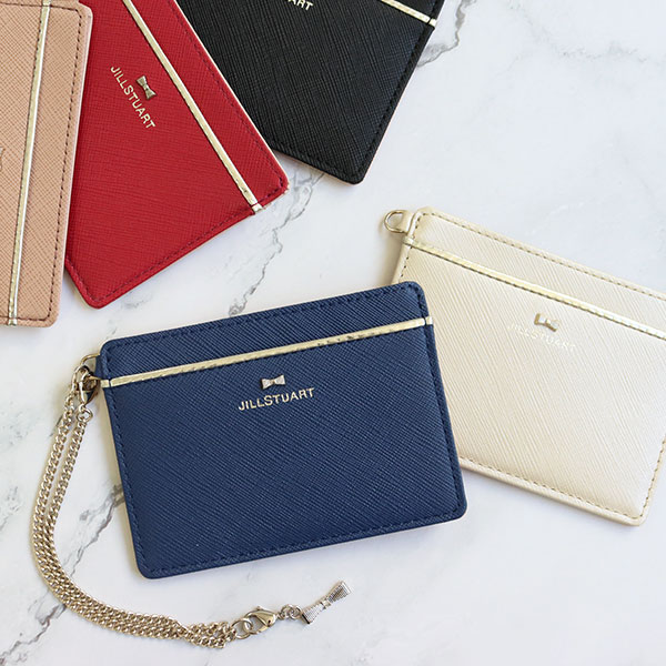 ジルスチュアート Jillstuart 定期入れ パスケース プリズム の通販はau Pay マーケット Corekara Style