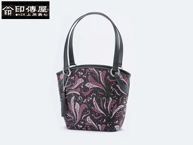 印伝  印傳屋 印伝 Frinoce フリノス セミショルダーバッグ 和風 日本製 和柄 8702 indn23の通販は 43,560円