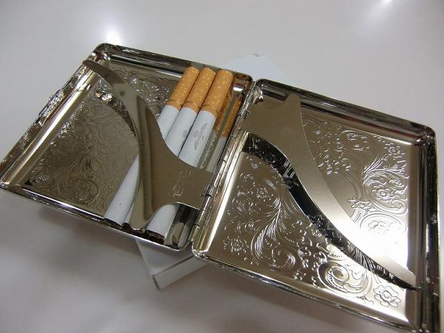 Pearl カジュアルメタル シガレットケース アラベスク85ｍｍ ブランド たばこケース メタル 本 丈夫 キングサイズ用 人気 おしゃれの通販はau Pay マーケット 雑貨屋 Amaterasu