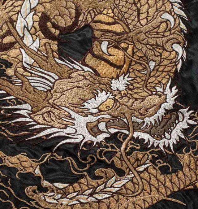 大きいサイズ 絡繰魂 龍乱舞 リバーシブル スカジャン ブラック×ゴールド 3L 4L 5L 6L/1253-4310-1-320