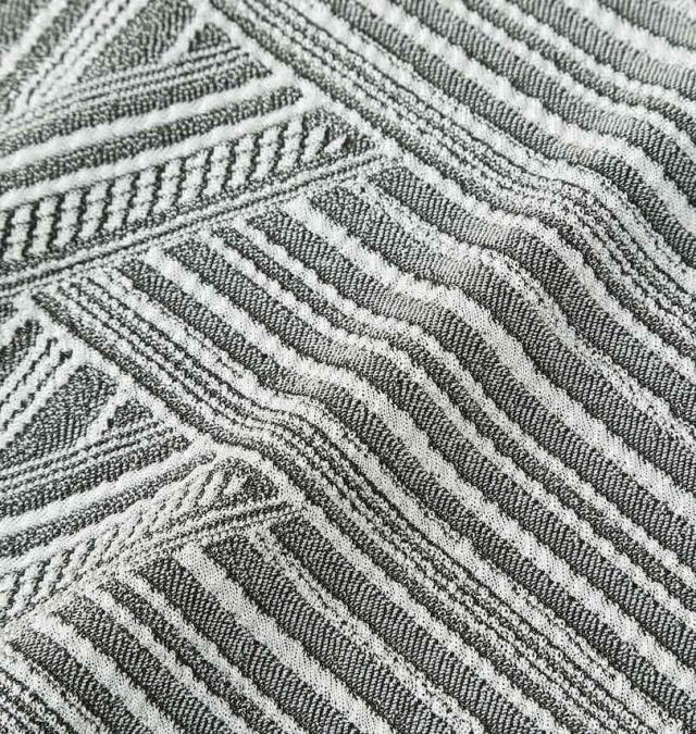 大きいサイズ in the attic ジャガード 刺繍 長袖 Tシャツ オフホワイト 3L 4L 5L 6L/1258-5360-1-79