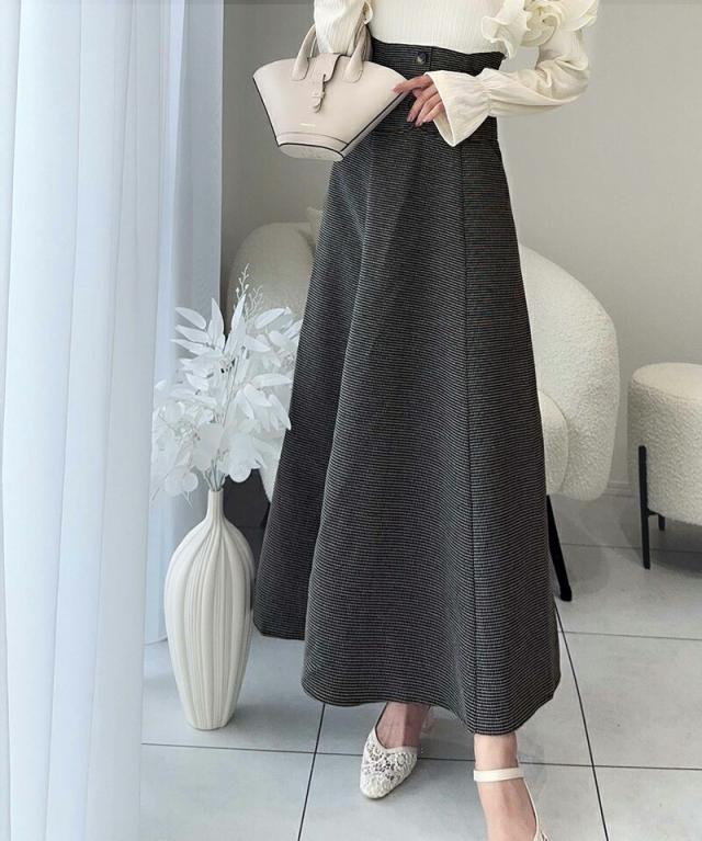 クラシカルエルフ冬新作 mily bilet ワンピース レディース プリーツ フリル 使い リブ カットソー ドッキング コルセット ワンピ スタイルアップ 高見え ロング丈 ロングシーズン 大きいサイズ  2024aw  mi1139053の通販は