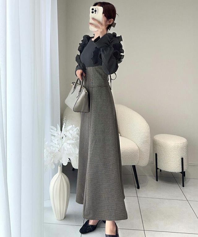 クラシカルエルフ冬新作 mily bilet ワンピース レディース プリーツ フリル 使い リブ カットソー ドッキング コルセット ワンピ スタイルアップ 高見え ロング丈 ロングシーズン 大きいサイズ  2024aw  mi1139053の通販は