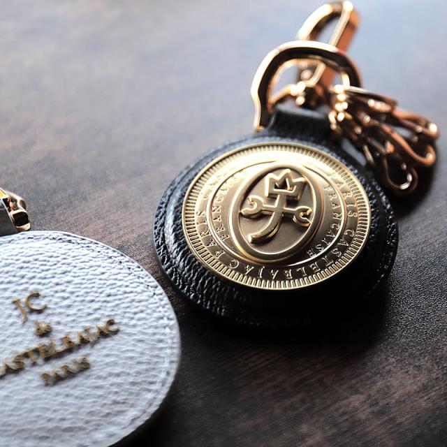 【商品レビュー記入で+5%】カステルバジャック プルトン 077624 CASTELBAJAC Pluton キーホルダー キーフック 牛革 カウレザー 本革 レザー キーリング 鍵 車 バイク 革小物 小物 メンズ 男性 夫 旦那 贈り物 ギフト ブランド おしゃれの通販は 【商品レビュー記入で+5%】カステルバジャック プルトン 077624 CASTELBAJAC Pluton キーホルダー キーフック 牛革 カウレザー 本革 レザー キーリング 鍵 車 バイク 革小物 小物 メンズ 男性 夫 旦那 贈り物 ギフト ブランド おしゃれの通販は