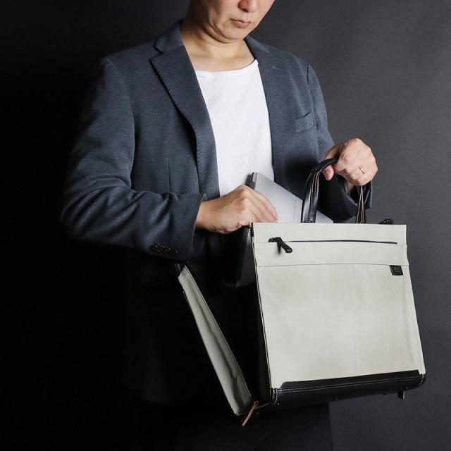 【商品レビュー記入で+5%】タケオキクチ ビジネスバッグ メンズ B4 A4 TAKEO KIKUCHI スラッド 703522 ブリーフケース ショルダーバッグ 斜め掛け 2WAY ビジネス 通勤 出張 PC収納 リクルート フレッシャーズ 自立 ブランド ビジカジ 合皮  一部牛革 カジュアル オシャレ 人気 商品レビュー記入で+5%】タケオキクチ ビジネスバッグ メンズ B4 A4